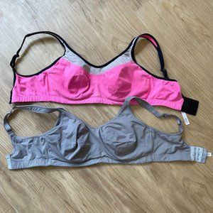 TWO Victoria's Secret - Underwire Sports Bras - 34DD